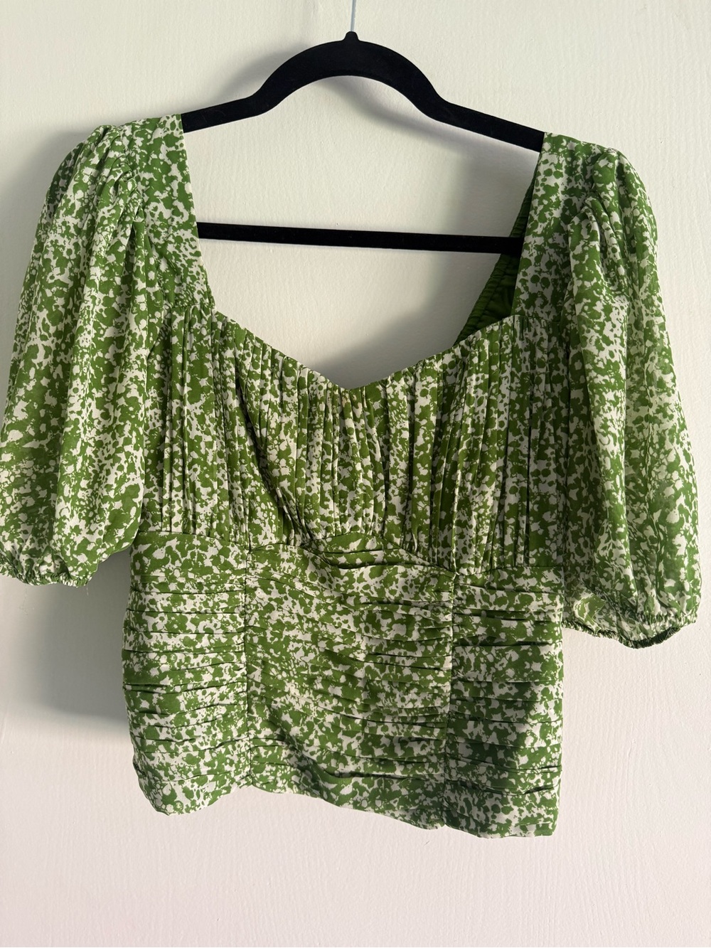 Abercrombie Puff-Sleeve Women’s Top